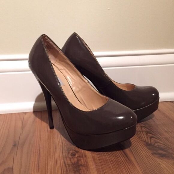 MARCO Santi Sz 7.5 beige heels in good condition - Picture 1 of 2